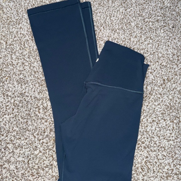Lululemon Mini Flares - Picture 2 of 5